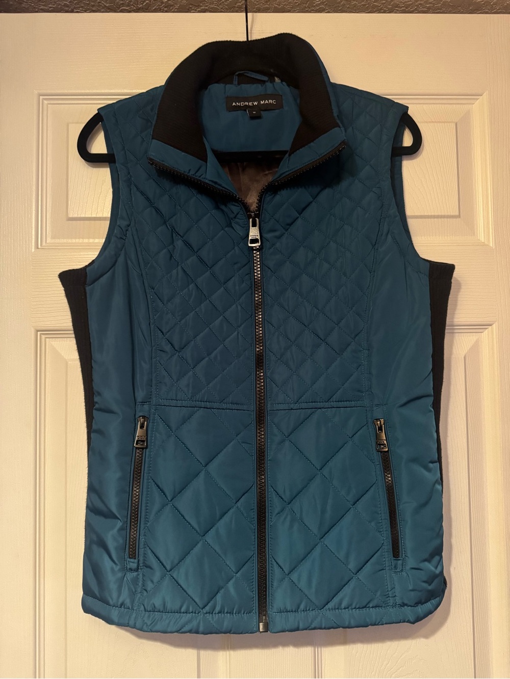 Andrew Marc Sz Medium Dark Teal Quilted Zip Front Vest with Black Trim/Zippers